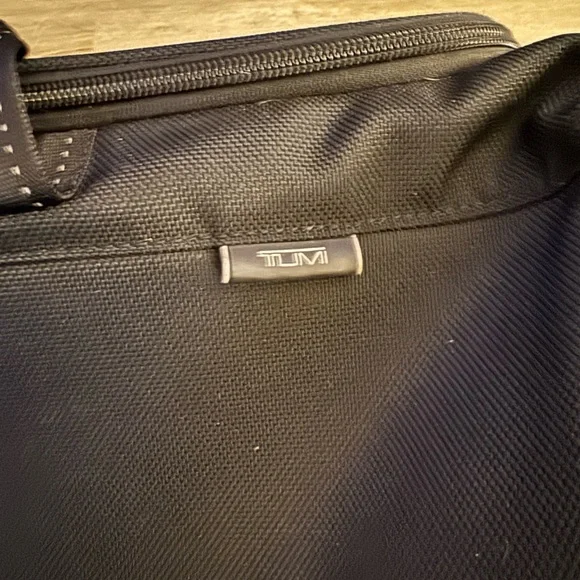 COPY - Tumi Black Rolling Duffel Travel Bag / Suitcase - Picture 3 of 13